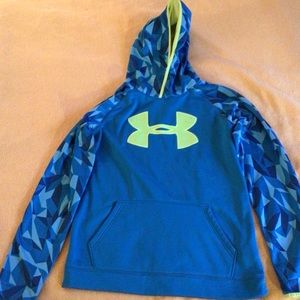 Blue Under Armour Cold Gear Sweatshirt. Nylon Sweatshirt. Good Condition.